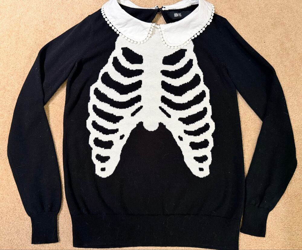 Iron Fist Women Black White Skeleton Rib Cage Sweater Top Peter Pan Collar SZ
S